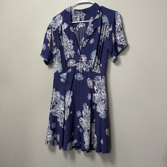Free People Blue Hawaii Washed Blue Floral Print Short Sleeve Mini Dress - Picture 16 of 16